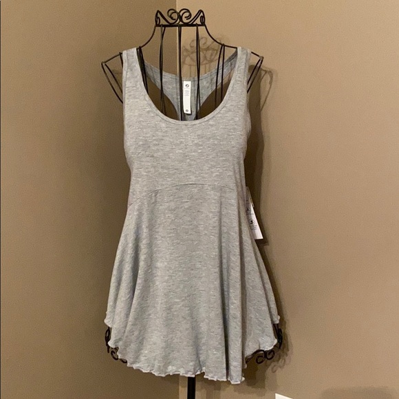 Glyder Tops - NWT- Glider Athletic Tank Size S